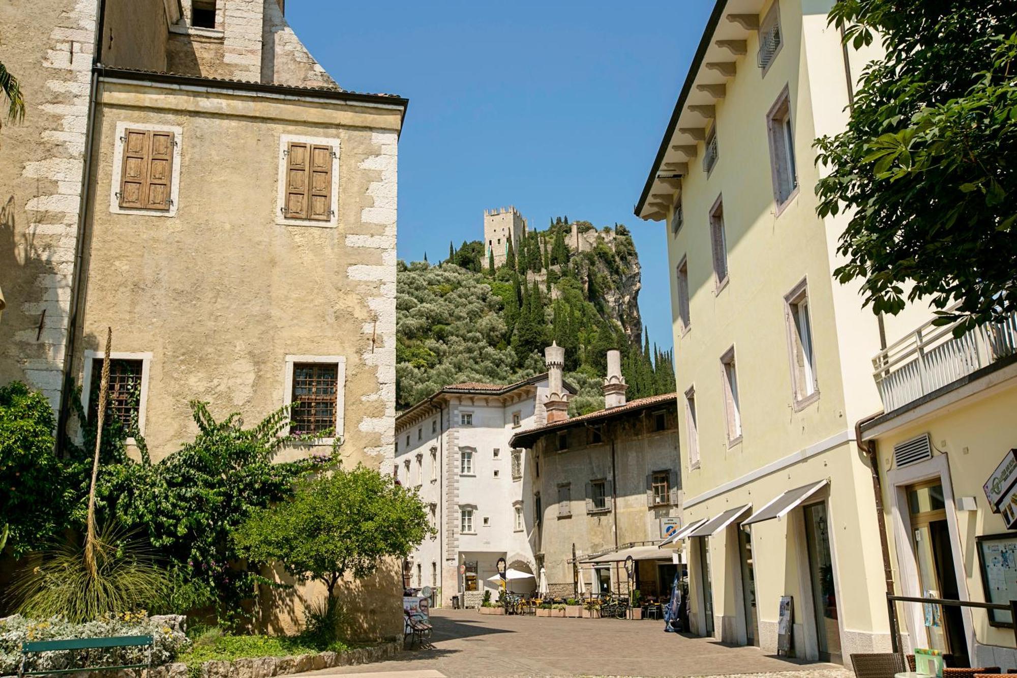 Residenza Al Ponte Appartement Arco Buitenkant foto